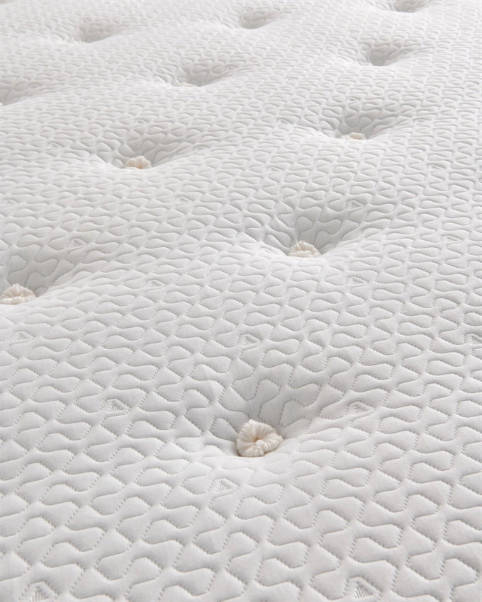 Silentnight Elate Miracoil Divan Bed
